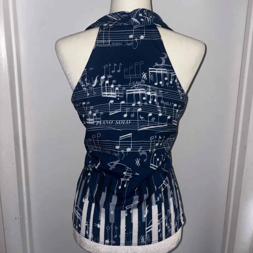 Samuel Dong Blue and White Patterned Top - Picture 3 of 3